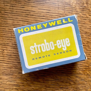 Honeywell strobo-eye remote sensor, vintage Honeywell camera equipment