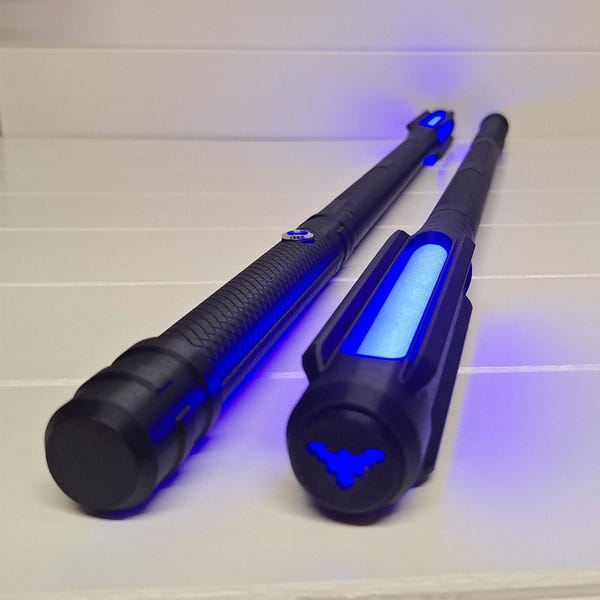 Nightwing Ecrisma Sticks V2 - LED Nightwing Costume - Nightwing Cosplay - Gotham Knights Ecrisma Sticks - Cosplay Batons