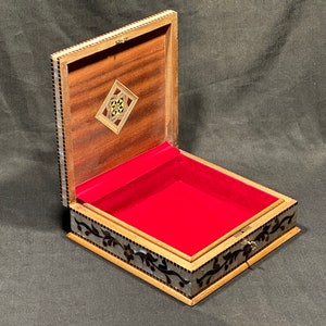 Handgefertigte Perlen Schmuckschatulle - 1 von 1 - Direkt aus dem Libanon - Luxus - Einzigartig - Handwerk - Geschenk - Idee - Besonderes - High End - attraktiv