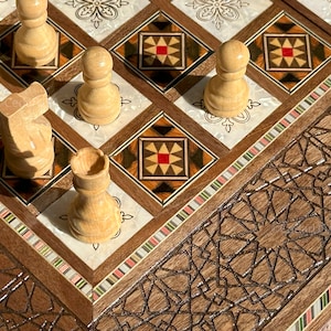 Luxurious 20&quot;x20&quot; Walnut Wood Chess and Backgammon Board with Pearl Inlays