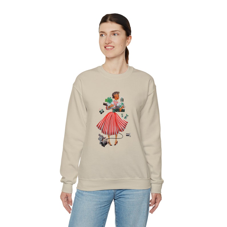 Retro 1950s Christmas Shopper Sweatshirt, Vintage Look, Unisex Heavy Blend™ Crewneck Women's Sweatshirt, Gift for Her image 5