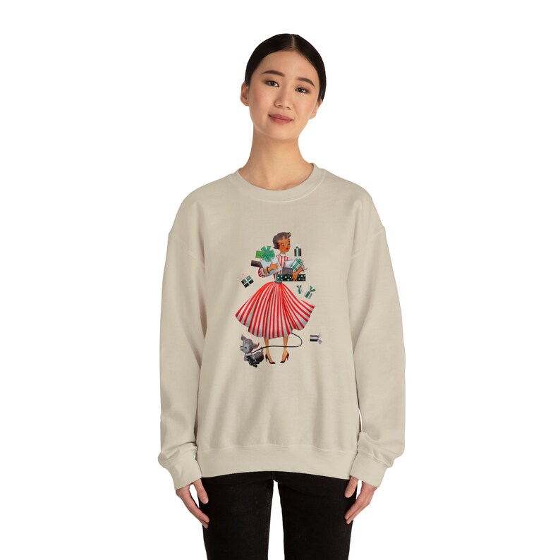 Retro 1950s Christmas Shopper Sweatshirt, Vintage Look, Unisex Heavy Blend™ Crewneck Women's Sweatshirt, Gift for Her image 4