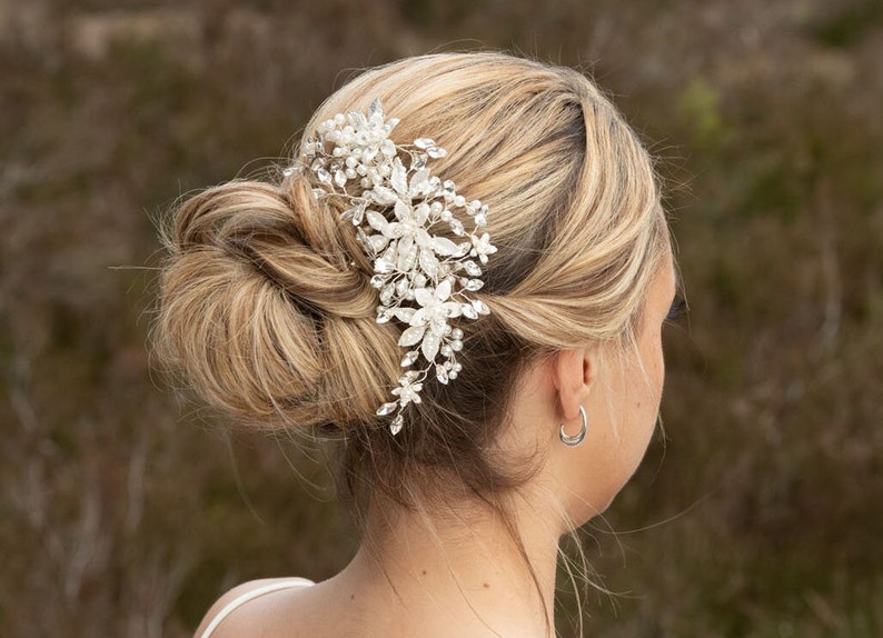 EMMY / Pezzo per capelli da sposa con perle e cristalli / Pezzo per capelli grande per il giorno del matrimonio / Pettine per capelli della sposa immagine 1