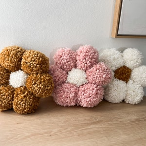 Picture of Pom Pom Flower | Boho Nursery Wall Decor | Pom Pom Daisy Wall Hanging ...