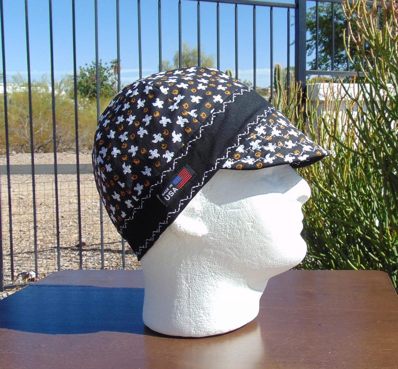 Casper Halloween Ghost Print Reverses Black With White Decorative