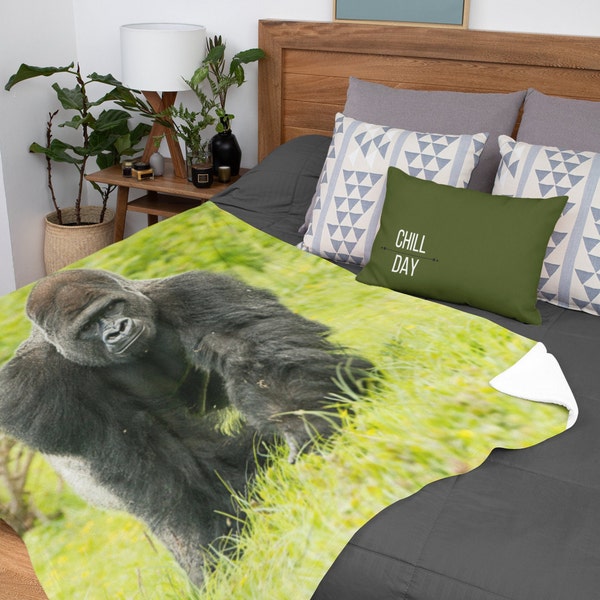 Gorilla Banana Pattern Print Blanket