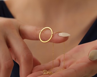 Kreis-Kette aus 925er Silber: Minimalistischer Karma-Anhänger