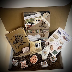Book Box with Gifts, Surprise Book in Different Genres with Bookish Gifts, Book Gift Box, Hand-Decorated Book, Book-Lover Gifts, Blind Date