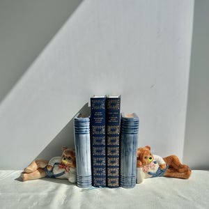 Vintage Hand-Painted Ceramic Teddy Bear Bookends – Blue Storybook Nursery Decor