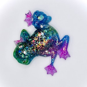 FROG ORNAMENT resin art garden cute shape decoration - Handmade x Frog lovers, Garden house wall Ornament Gift, House pot decor gift ideas