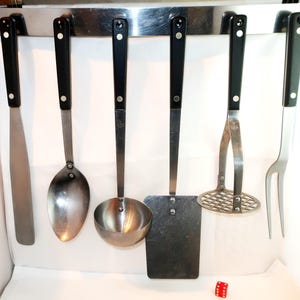 6 FLINT ARROWHEAD Vintage Black Handle Utensils & Rack Set ~ Spatula, Mixing Spoon, Ladle, Serving Fork, Masher, Spreader Lover Collect Gift