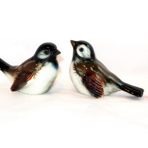 2 1962 W. GOEBEL SPARROW Bird Set Porcelain Figurine Birds & Country Legacy Collection TmK 6 # CV72 CV73 West Germany Collector Lover Gift