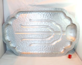 SIZZLING STEAK PLATTER Original By Wagner Ware No. 3342 M. Sidney Ohio -0- Vintage Cast Hammer Finish Aluminum Metal Lover Collector Gift