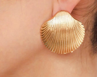 Big Seashell Earrings Gold and Silver, Beach Jewelry, Large Stud Earrings for Her, Shell Earrings, Seashell Stud Earrings, Statement Jewelry