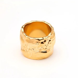 Big Gold Hammered Cigar Band Ring, Chunky Wide Gold Ring for Women, Large Ring for Her, Statement Jewelry, Gift for Her, Bold Cocktail Ring