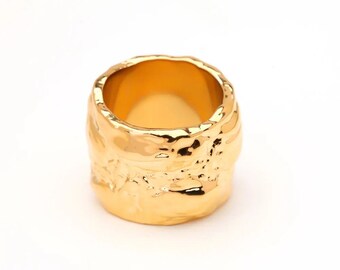 Big Gold Hammered Cigar Band Ring, Chunky Wide Gold Ring for Women, Large Ring for Her, Statement Jewelry, Gift for Her, Bold Cocktail Ring