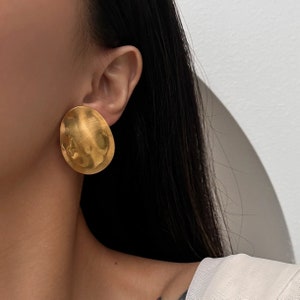 Gold Oval Earrings, Big Flat Circle Earrings, Statement Jewelry for Her, Vintage Jewelry, Large Geometric Disc Earrings