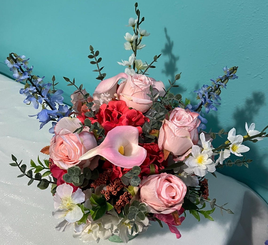 Tall Centerpiece With Pink White Red And Periwinkle Flowers Multi Il 1140xN.6234276021 Owtp