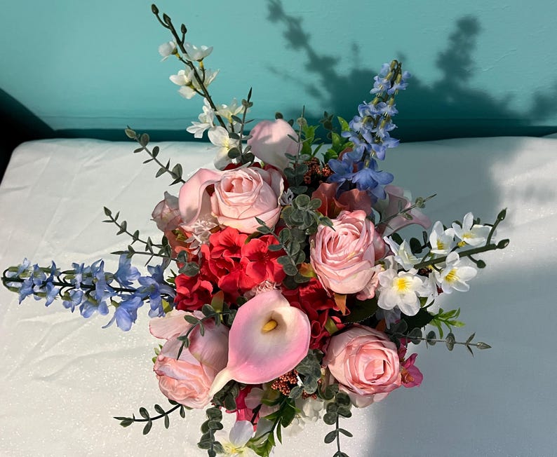 Tall Centerpiece With Pink White Red And Periwinkle Flowers Multi Il 794xN.6234276145 5ql2