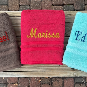 Personalized Bath Towel Embroidery Towels Monogram 100% cotton, Multiple Colors