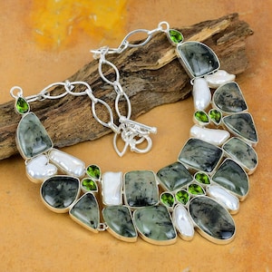 Prehnit, Fluss Perle, Peridot Edelstein Handgemachte 925 Sterling Silber Halskette 925 Gestempelt Edelstein Natürliche Prehnit Silber Halskette