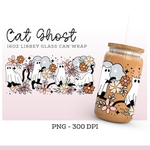 Puede incluir: Una envoltura para lata de vidrio de 473 ml con un diseño de gatos blancos vestidos de fantasmas con ojos negros y contornos negros. Los gatos están rodeados de flores naranjas, rosas y blancas. El texto "Cat Ghost" está en la parte superior del diseño y "16oz LIBBEY GLASS CAN WRAP" está debajo del diseño.