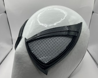 casco antiveneno de spider-man