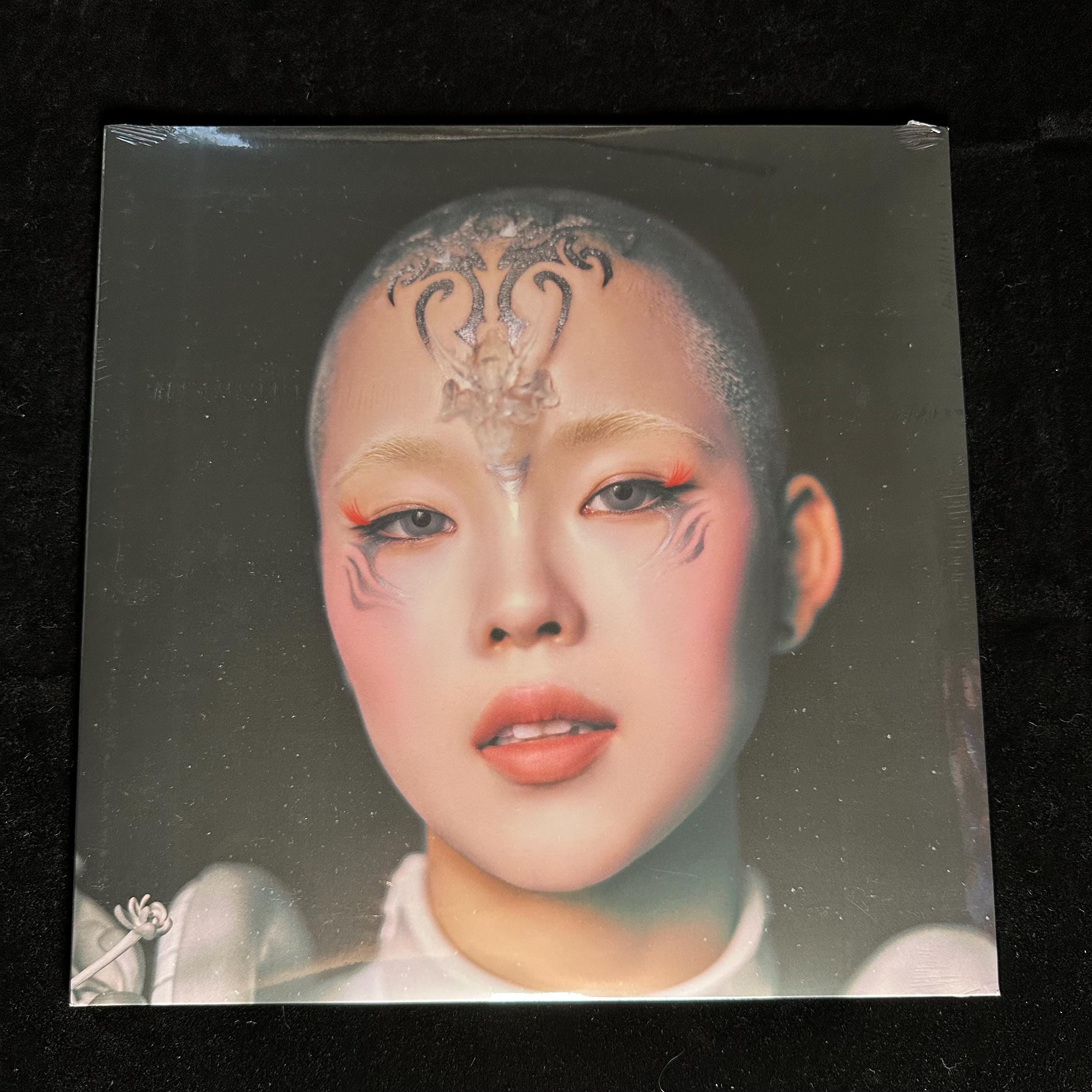 XG - Awe Solo Ver (the First Howl Edition) - US Tour Cocona Green