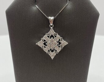 14k White Gold Snowflake Design Diamond Pendant