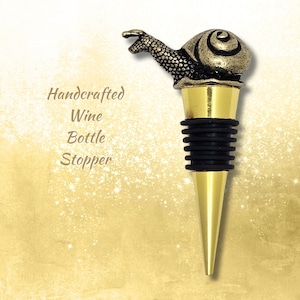 wine bottle stopper, Snail stopper, fun gift, wine accessories, gift for wine lover, wine stopper, gift idea, wine gift, beautiful gift