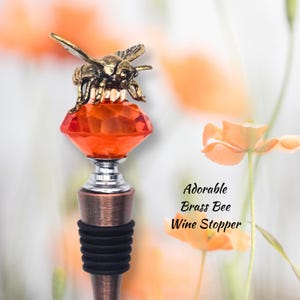 wine bottle stopper, bumble bee stopper, fun gift, wine accessories, gift for wine lover, wine stopper, gift idea, wine gift, beautiful gift