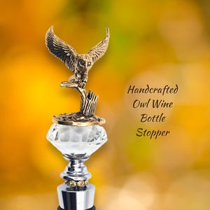 wine bottle stopper, brass owl stopper, fun gift, wine accessories, gift for wine lover, wine stopper, gift idea, wine gift, beautiful gift