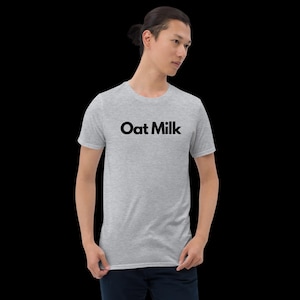 T-shirt unisexe noir à manches courtes Oat Milk par Damion