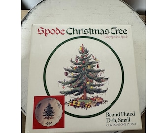 Plato redondo acanalado de 5 pulgadas con forma de árbol de Navidad de la marca Spode, Inglaterra, con caja.