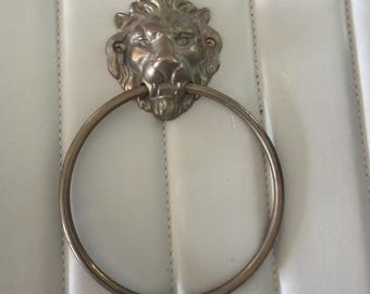 Porta-toalha de parede com cabeça de leão em latão antigo, 12,7 cm (5"), dourado.