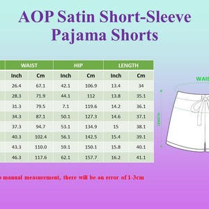K&ouml;nnte beinhalten: Bild von AOP Satin Kurzarm-Pyjamahosen mit Gr&ouml;&szlig;entabelle. Die Tabelle enth&auml;lt Taillen-, H&uuml;ft- und L&auml;ngenma&szlig;e in Zoll und Zentimetern. Die Shorts sind in einer Strichzeichnung mit Kordelzug in der Taille dargestellt.