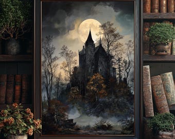 Könnte beinhalten: Ein gerahmtes Gemälde zeigt ein gotisches Schloss auf einem nebligen Hügel unter einem Vollmond. Das Kunstwerk verwendet eine dunkle Farbpalette mit Grautönen, Braun und Schwarz und erzeugt eine geheimnisvolle Szene. Das Gemälde wird auf einer Holzoberfläche präsentiert.