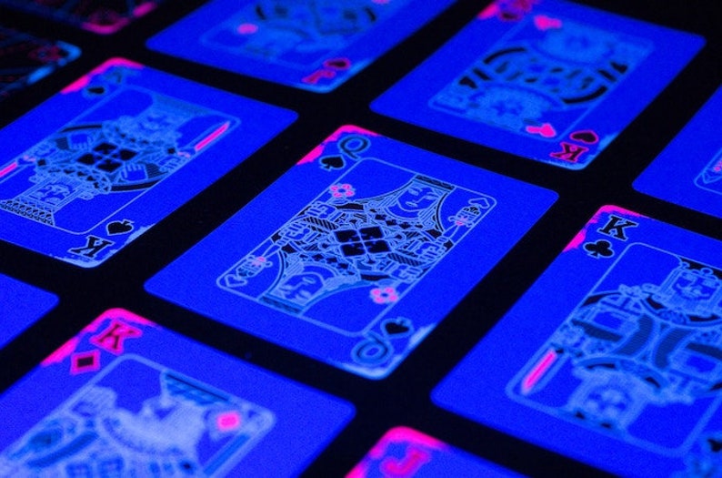 Cartes à jouer Chris Cards ® V1 Cardistry, cartes magiques avec effet lumineux image 4