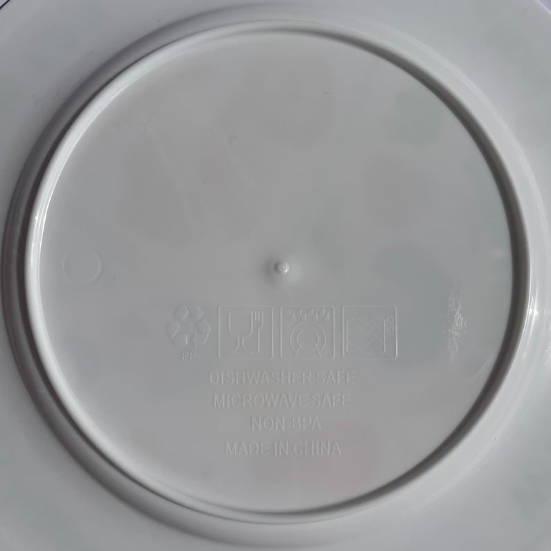 Close up of the back of the healthy kids plate