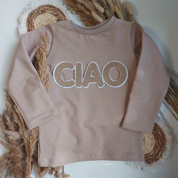 Basicshirt mit CIAO Chenille Patch