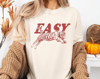 Chemise Easy Tiger Comfort Colors®, T-shirt bohème rétro, T-shirt Tiger rétro, Chemise mème amusante, T-shirt graphique surdimensionné, Vêtements hippie, Chemise indie