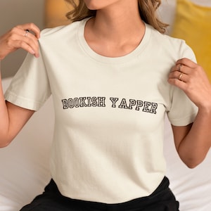 Unisex Bookish Yapper Tshirt Born To Yap Professional Yapper Gifts For Her Gift For Friend Sarcastic Meme Tee Funny Y2K Certified Yapper