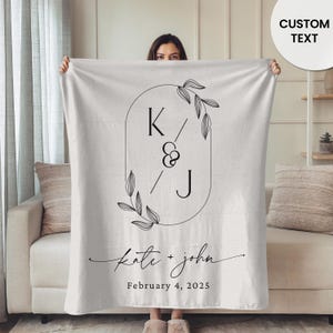 Personalised Name Date Wedding Blanket, Custom Couple Monogram Throw, Engagement Gift, Anniversary Gift, Bridal Shower Gift for Newlyweds