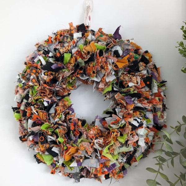 Halloween Rag Rug Fabric Wreath, handmade SAMPLE