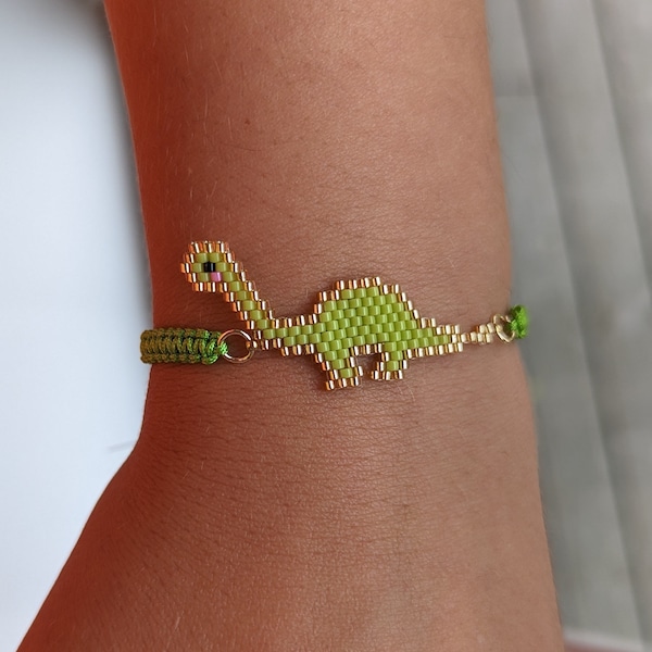 Dinosaur Bracelet | Green Dinosaur | Small and Dainty | Everyday wear | Stacking bracelet | Multi Size | Adjustable | Kids Jewelry
