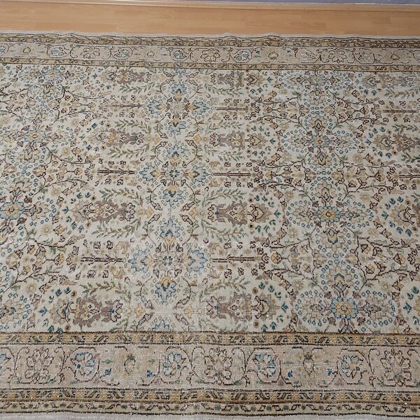 Faded 8x10 Feet Vintage Turkish Rug , Floral Desing, Handmade Rug - Carpets, Boho Decor Rug, Bohemian Rug, Home Decor Rug, Oversize Rug
