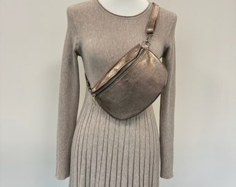 Leather crossbody bag, crossbag leather, bum bag, leather shoulder bag, cross body bag, leather bag, bum bags, belt bags, bronze, M