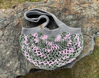 Mesh Market Bag In Pink Camo With Gray Straps