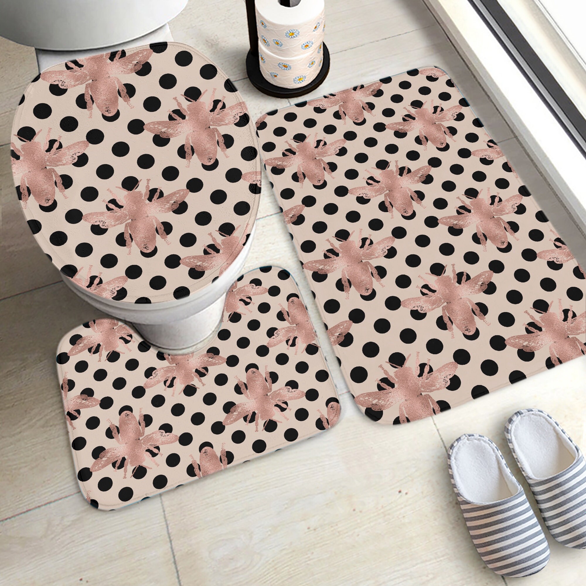 Honeybee Print Bathroom Mat Set, Crystal Velvet Toilet Rug Set