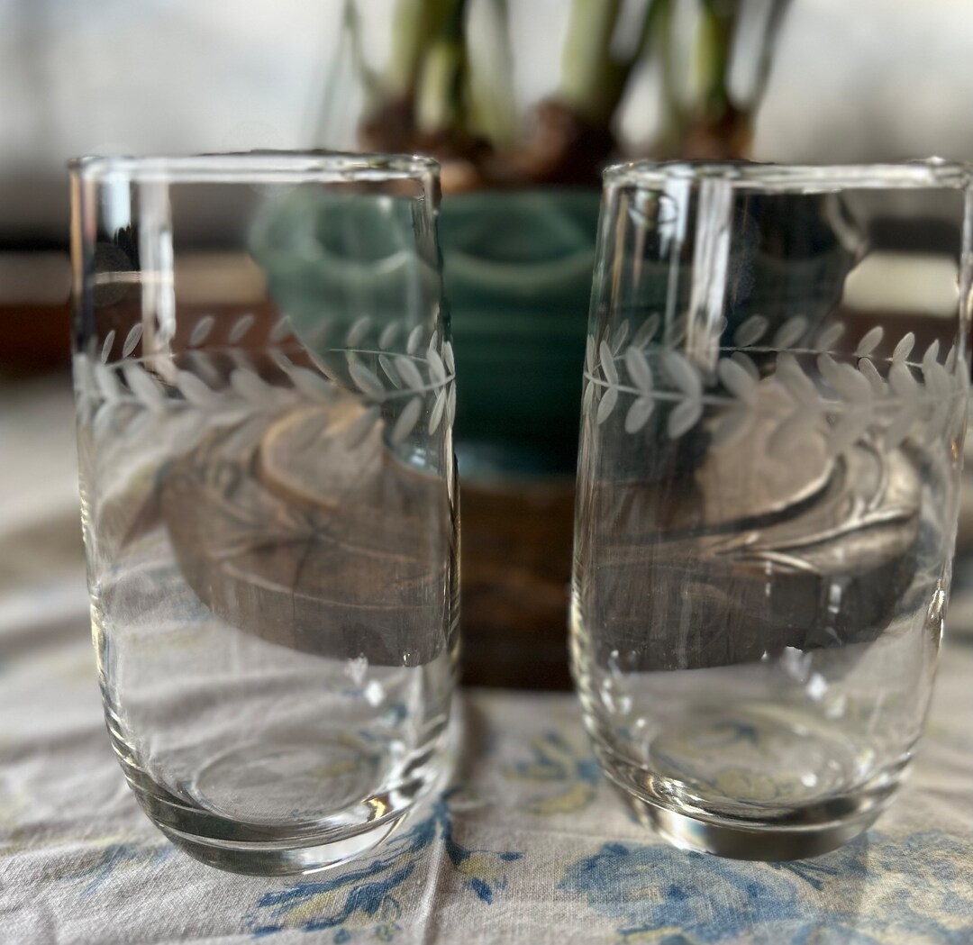 Vintage Clear Etched Glass Drinking Glasses by Anchor Hocking Etsy